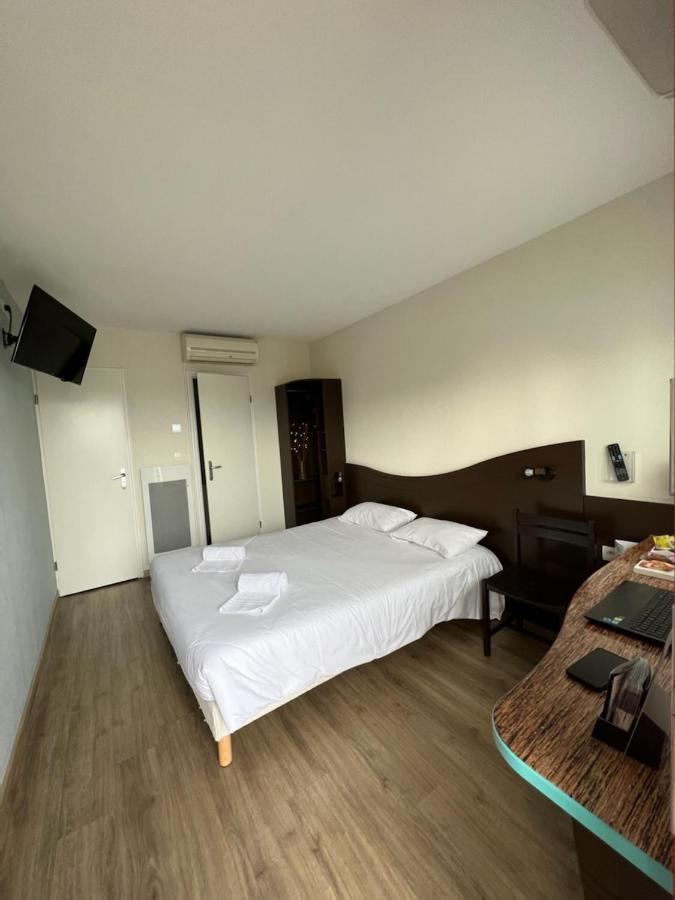 Contact Hotel Fontenay Le Comte Εξωτερικό φωτογραφία